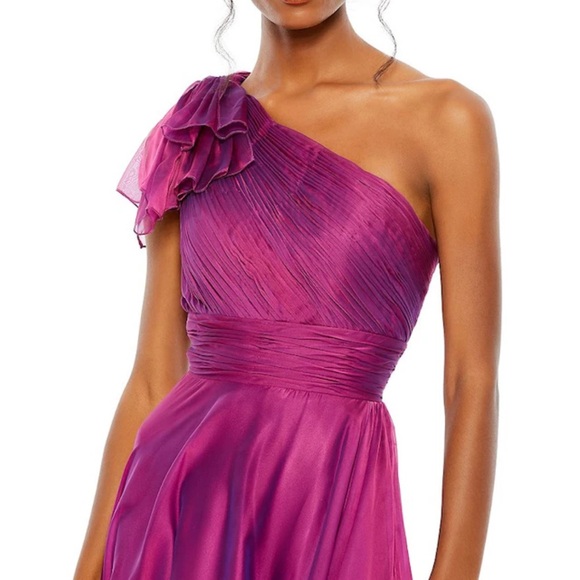 NWT Mac Duggal Sz 16 Elegant One-Shoulder Raspberry Dress 67476 - Picture 3 of 5